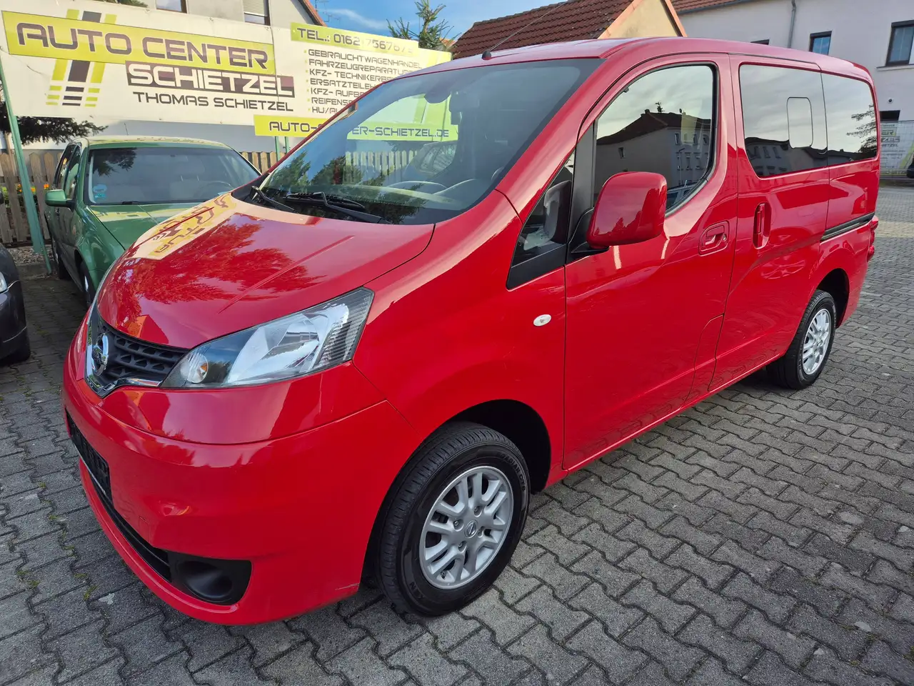 Nissan Evalia