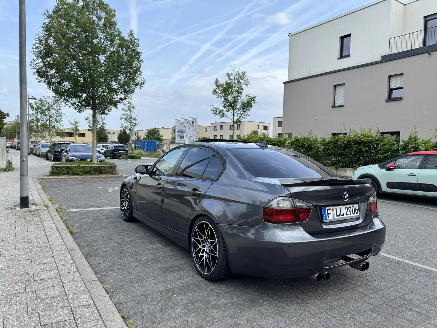 BMW 318 318i - 2