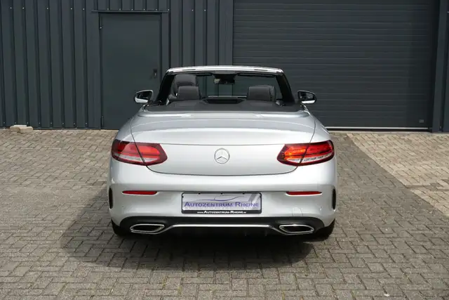 Mercedes-Benz C-Class view 6