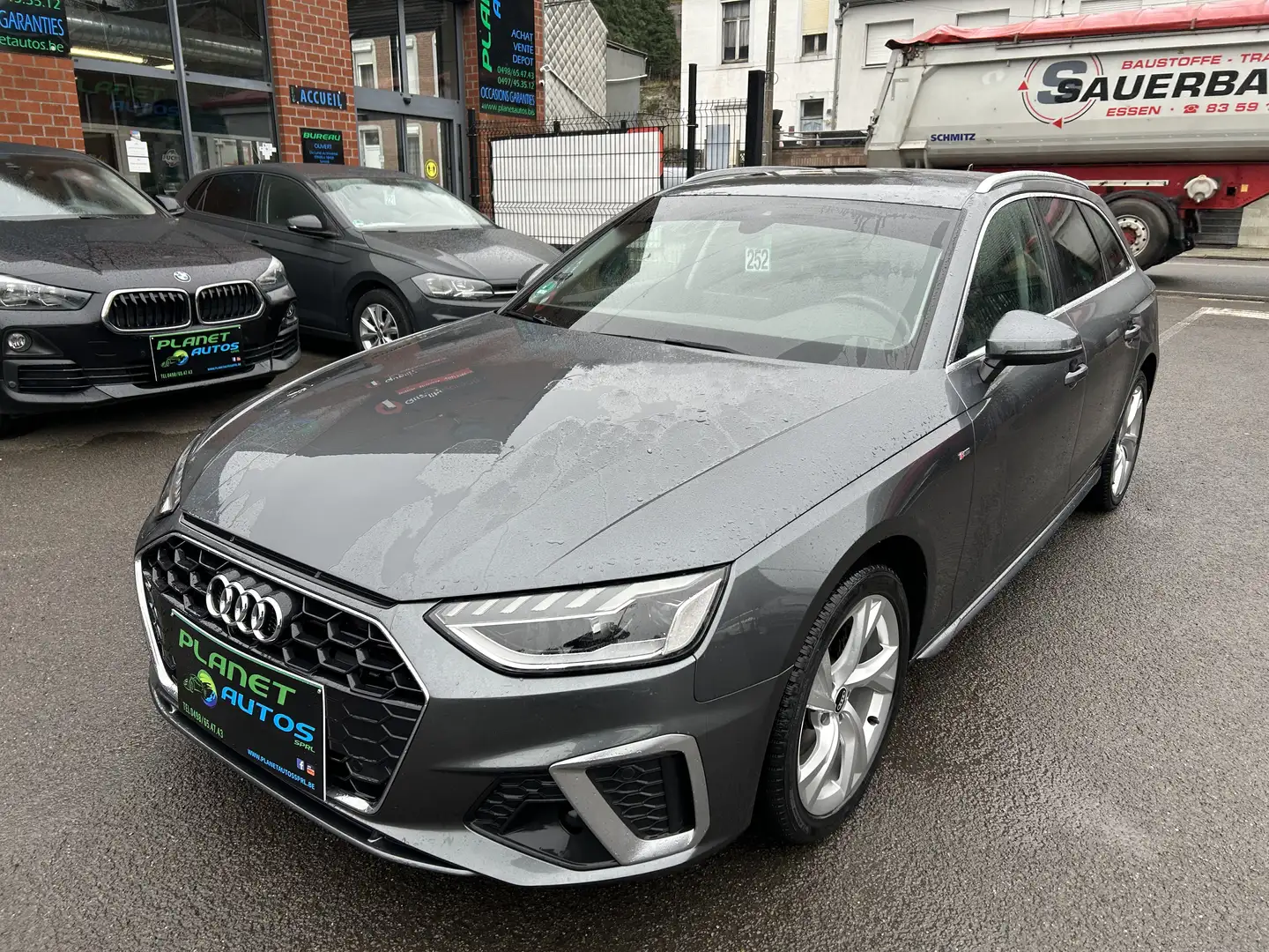 Audi A4 Avant 30 TDi S line AUTOMATIQUE GARANTIE 12 MOIS Gris - 1