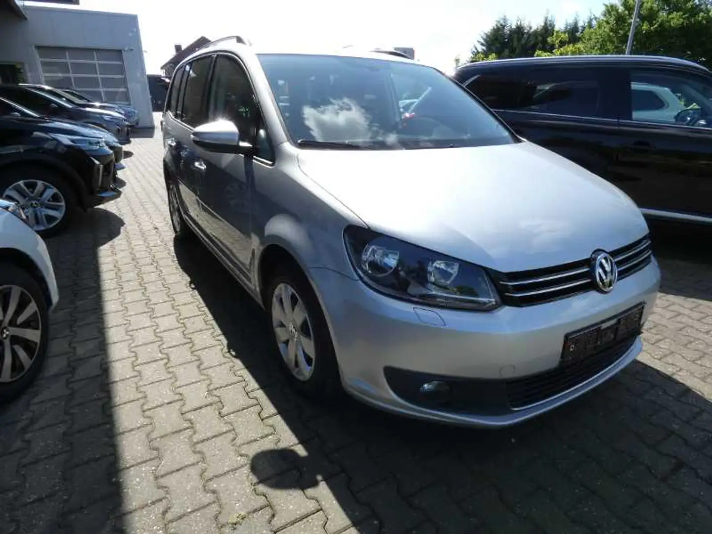 Volkswagen Touran 1.2 TSI Comfortline ,,Klimaautomatik´´ Silber - 1