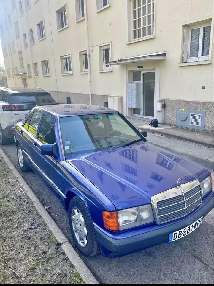 Mercedes-Benz 190 E 2.6 Confort A, foto 1