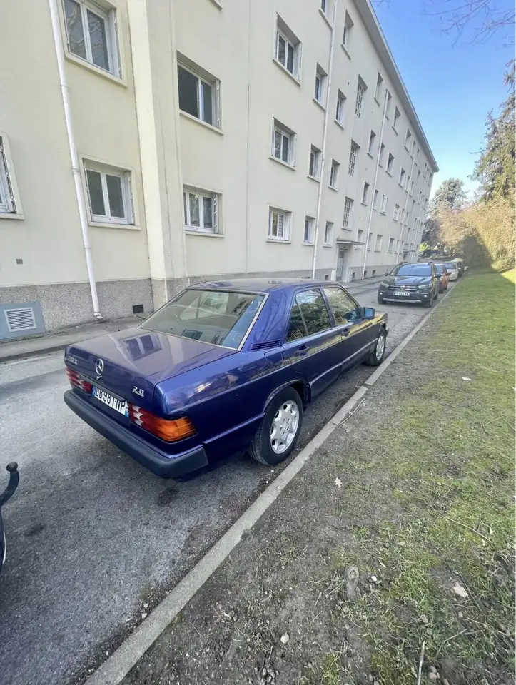 Mercedes-Benz 190 E 2.6 Confort A, foto 2
