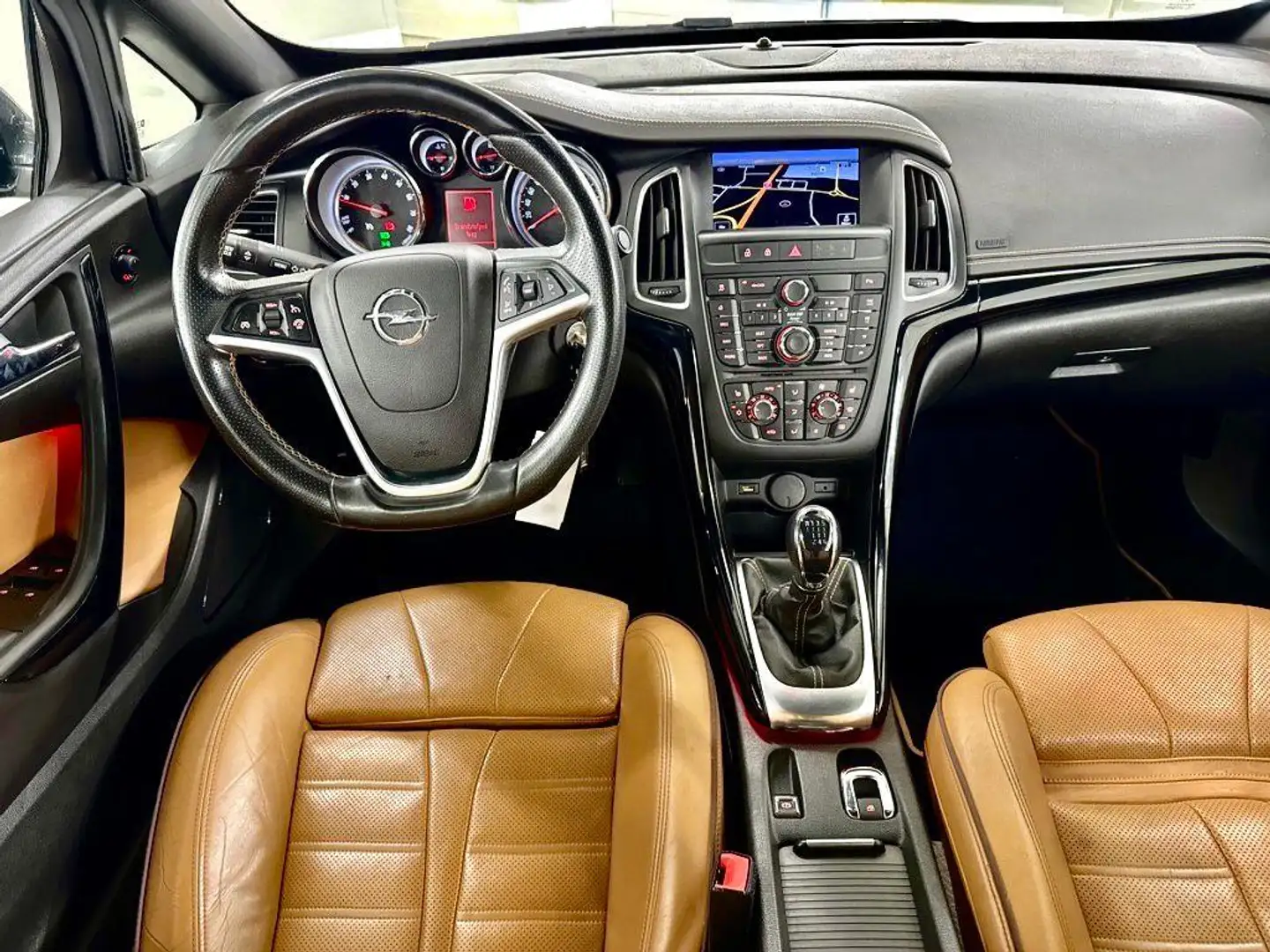 Opel Cascada 1.4 Turbo ecoFLEX Cosmo OPC 20inch Noir - 2