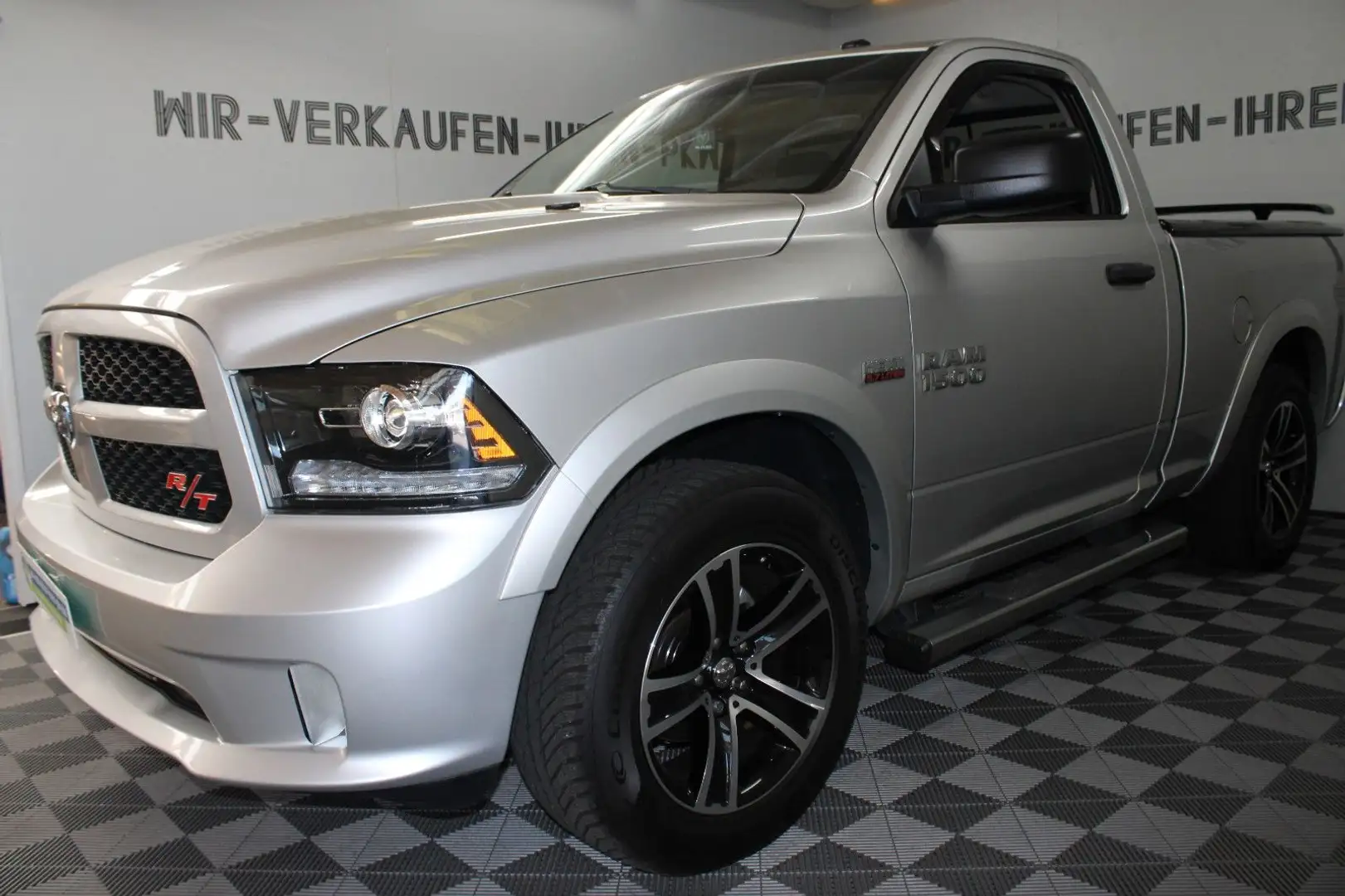 Dodge RAM 1500 5.7L V8 HEMI VVT 4x2LKW Zulas. PERFEKT! Silber - 1