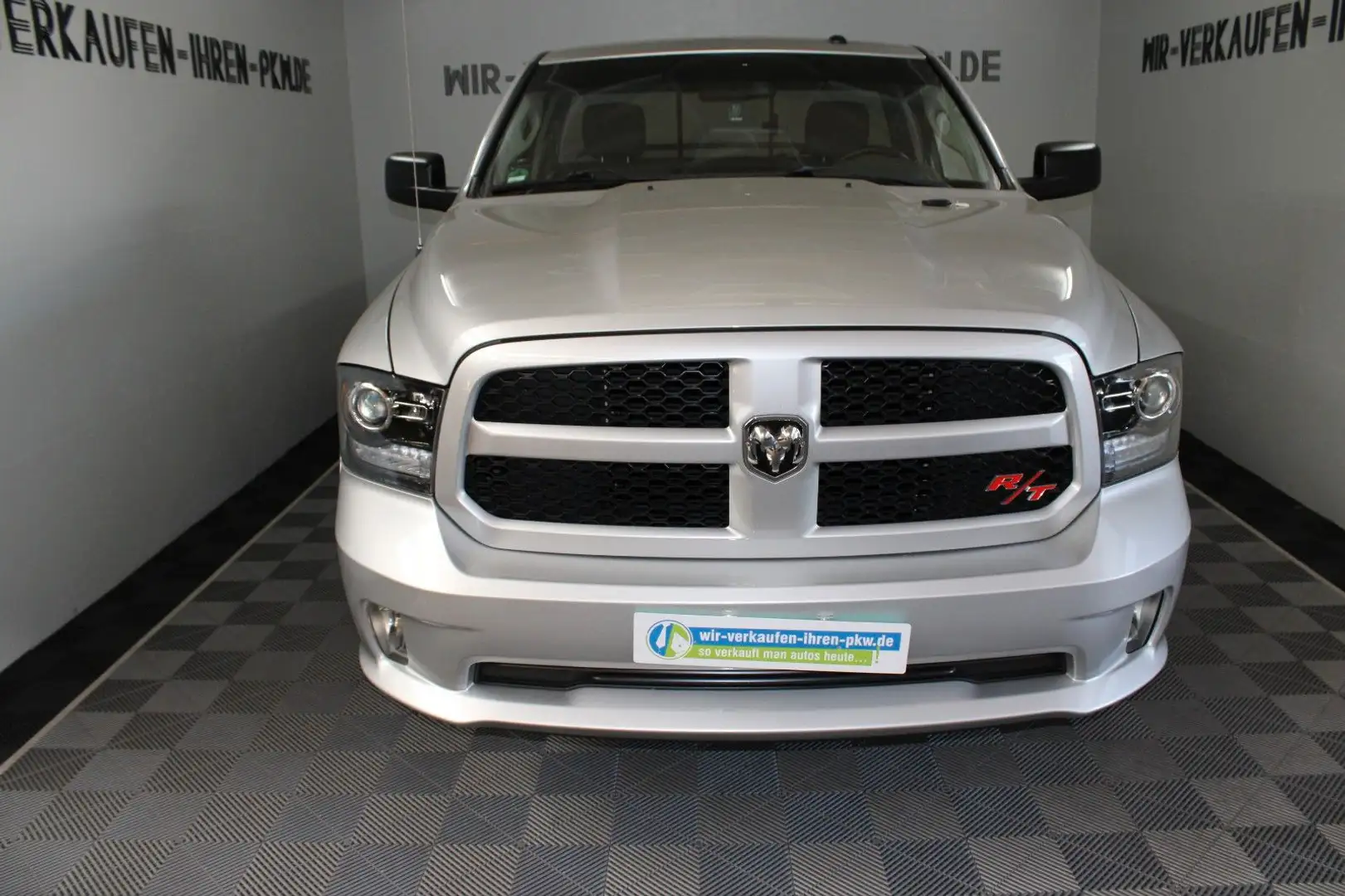 Dodge RAM 1500 5.7L V8 HEMI VVT 4x2LKW Zulas. PERFEKT! Silber - 2