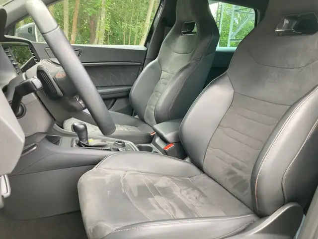 Cupra Ateca view 9