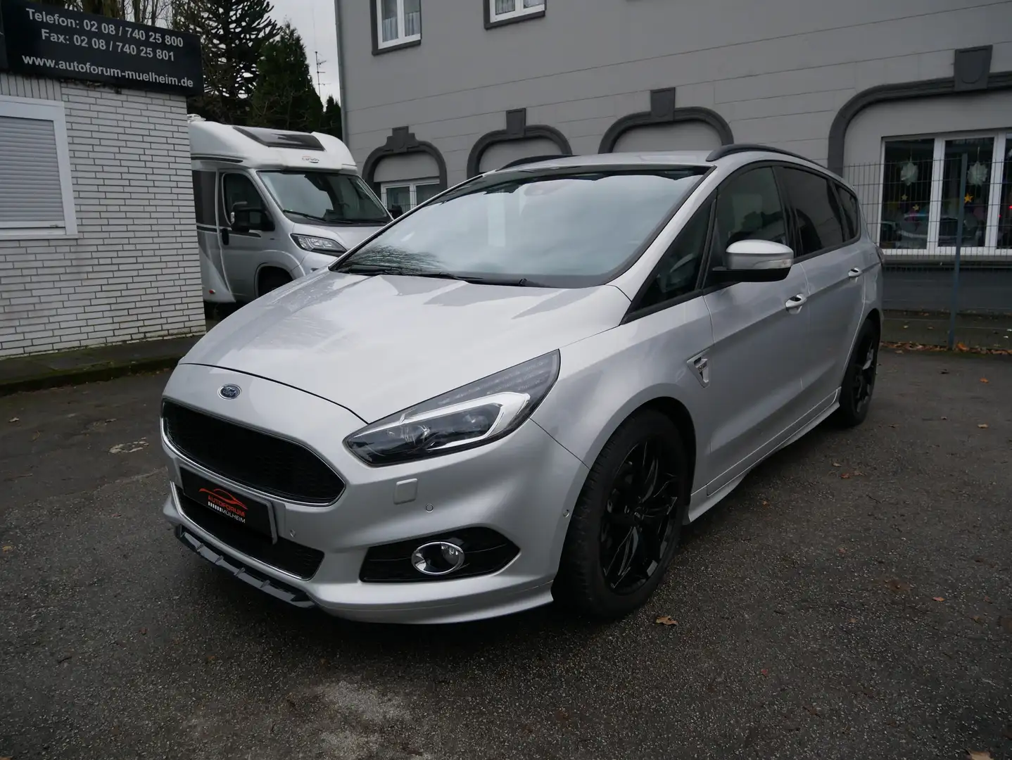 Ford S-Max ST-Line 7Sitz LED KeyGo Navi ACC Kam SpurAlcantara Silber - 1