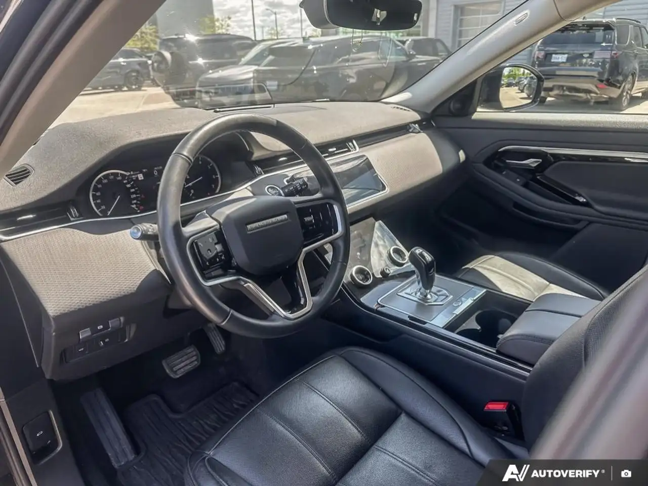 Land Rover Range Rover Evoque photo Land Rover Range Rover Evoque