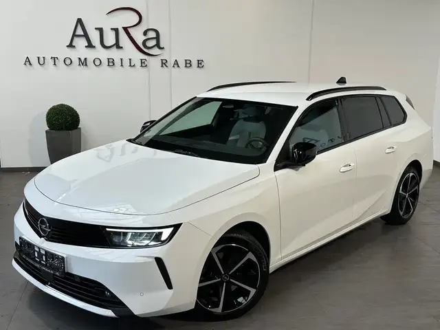 Opel Astra view 2
