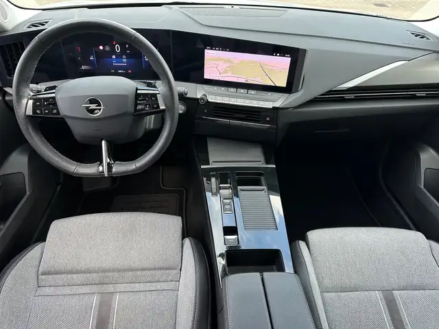 Opel Astra view 14