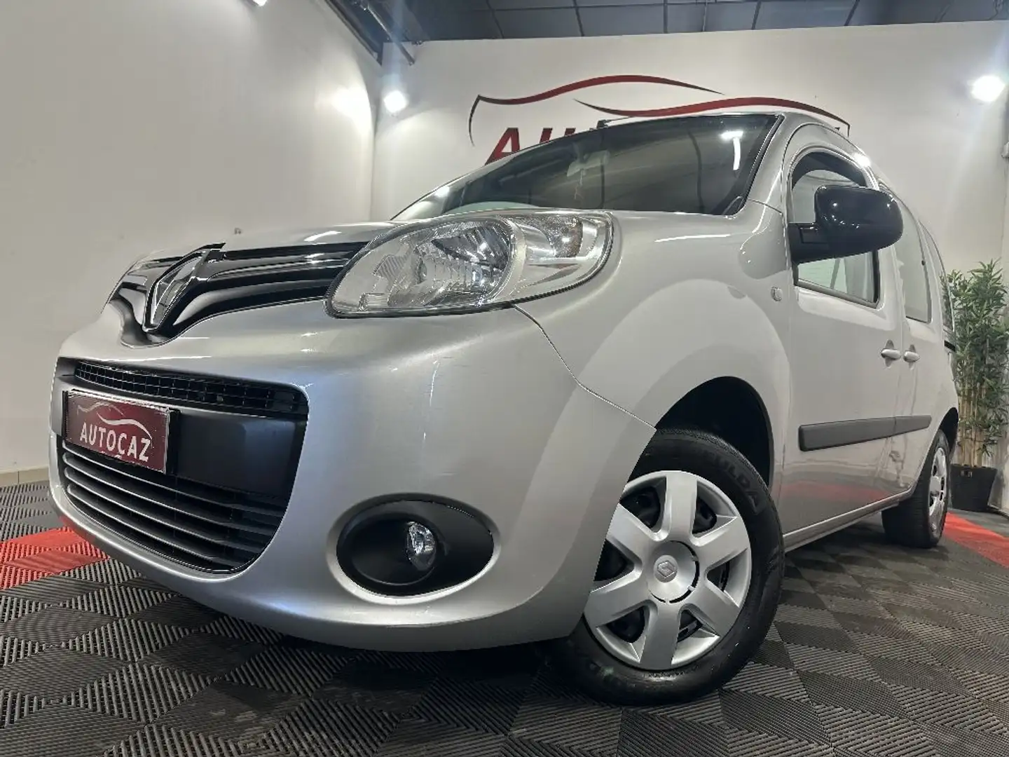 Renault Kangoo 1.5 dCi 90 Zen Gris - 2