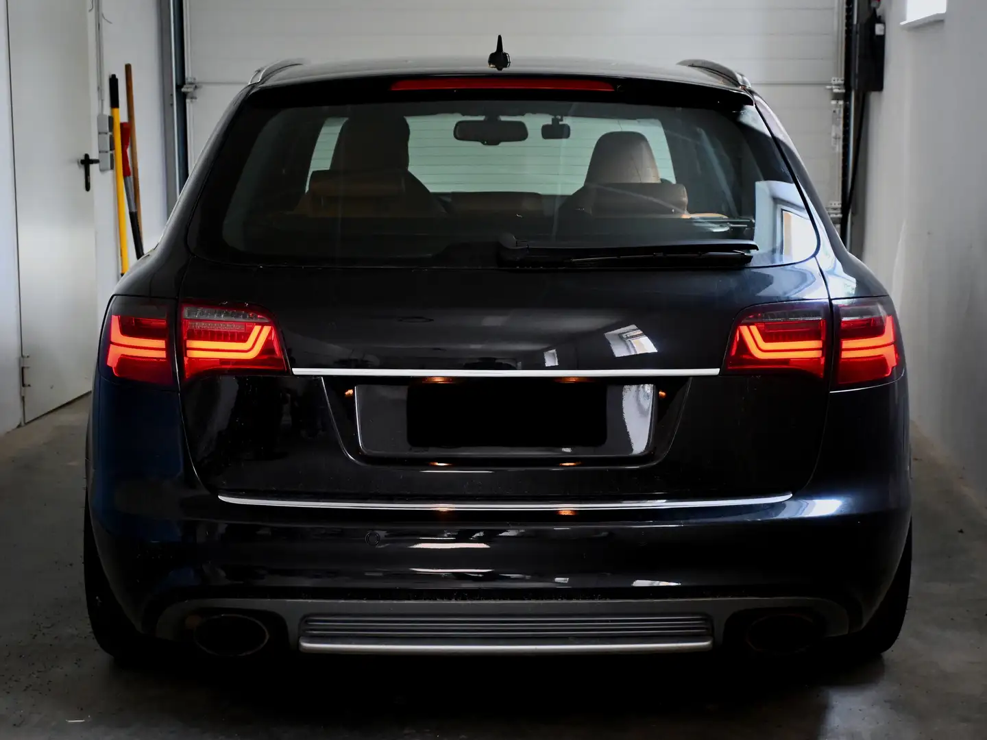 Audi S6 A6 V10 Schwarz - 2