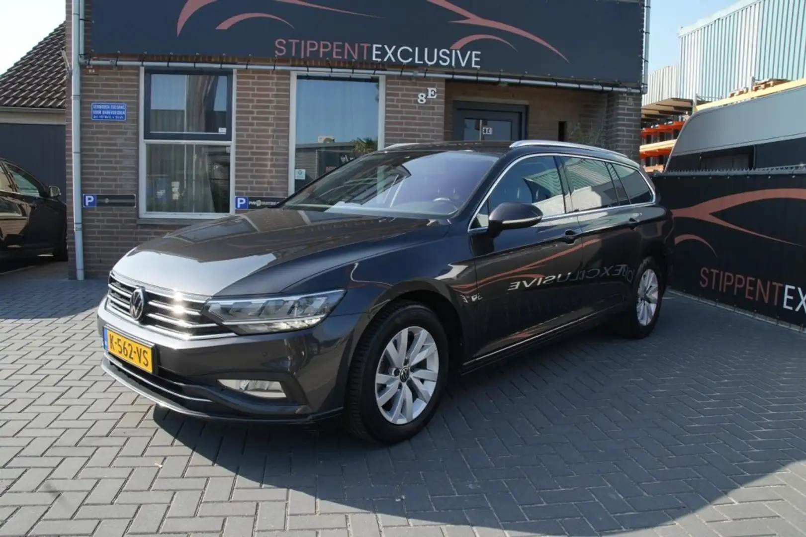 Volkswagen Passat 1.5 TSI COMFORT BNS. Grijs - 1