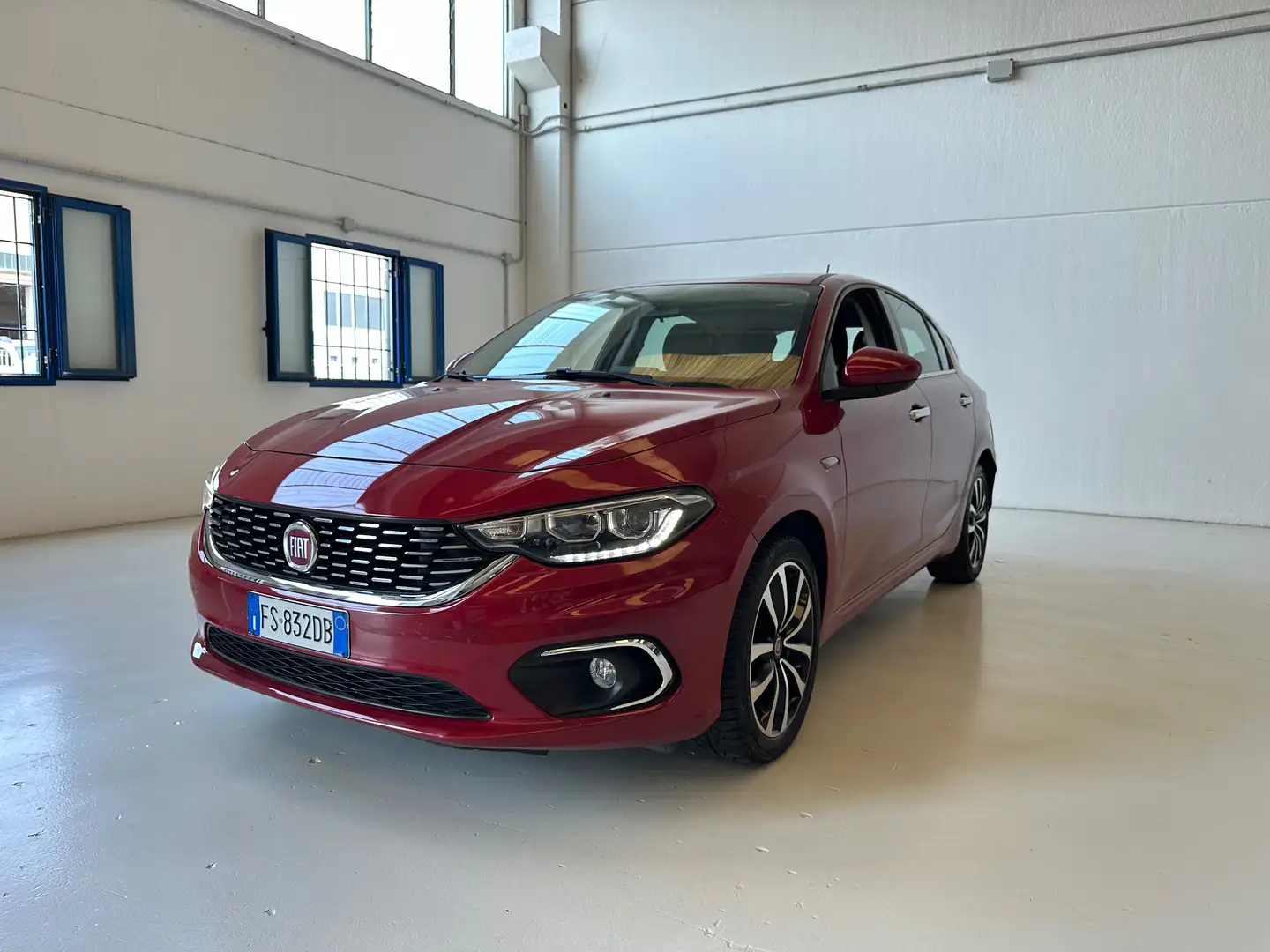 Fiat Tipo Tipo 5p 1.6 mjt Lounge s Roşu - 1