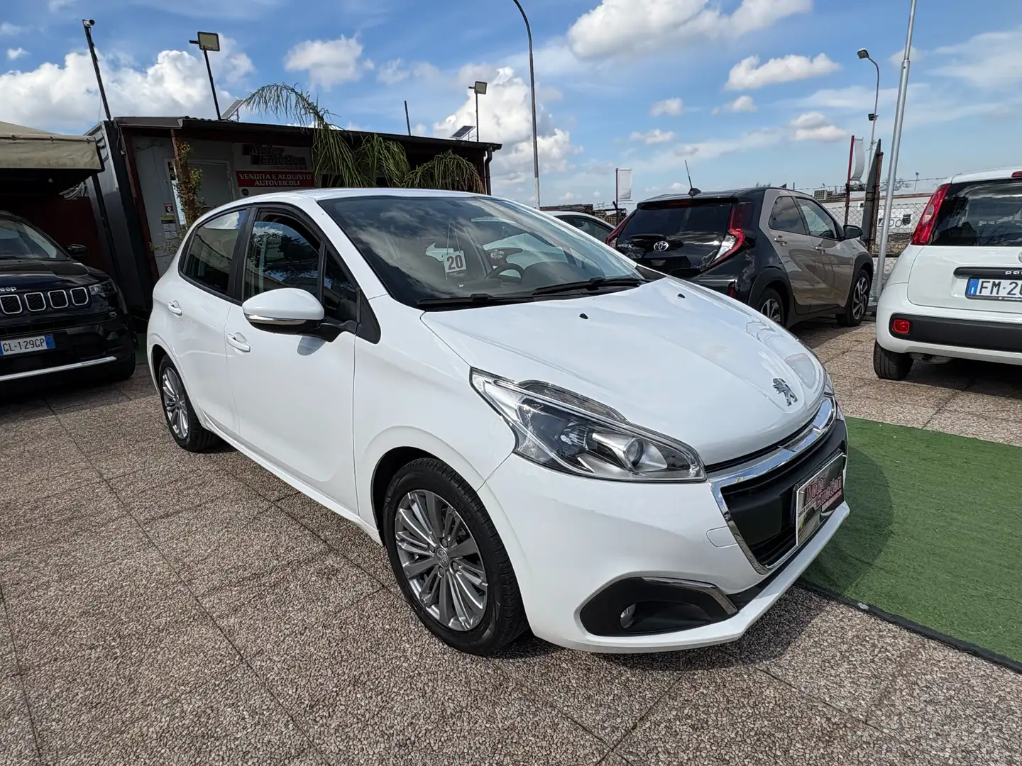 Peugeot 208 208 I 2015 5p 1.2 puretech Active gpl 82cv Bianco - 1