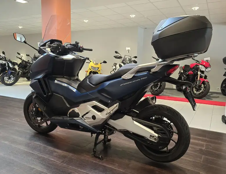 Honda Forza 750 - foto 5