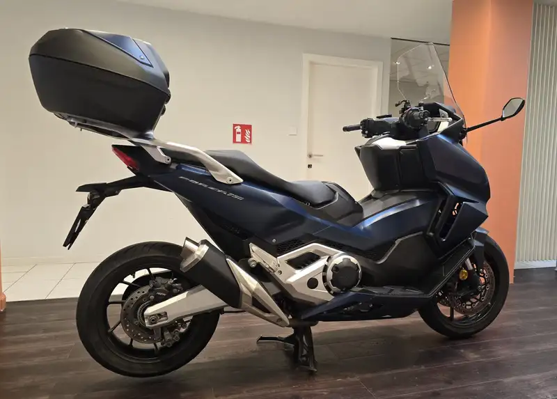 Honda Forza 750 - foto 3