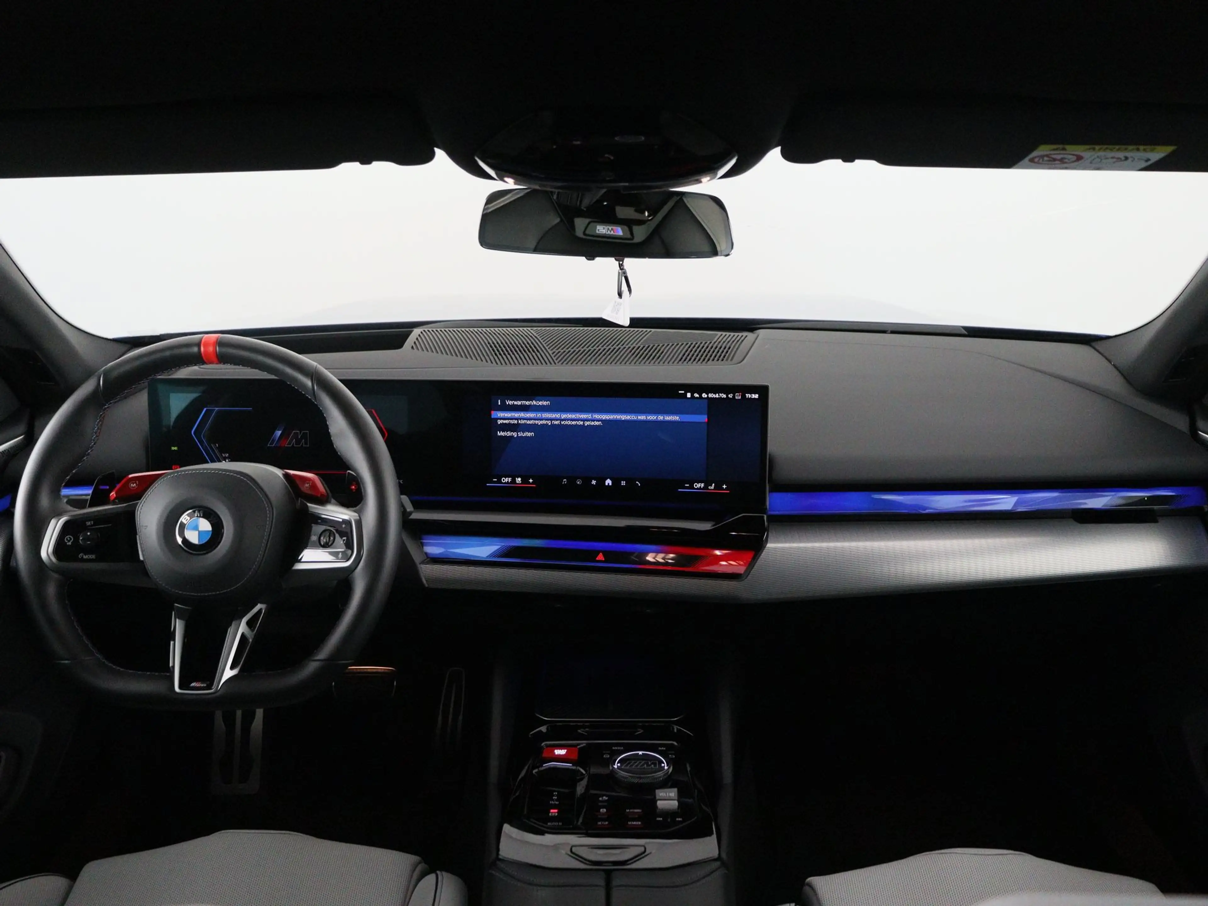 BMW M5 Touring — photo 15