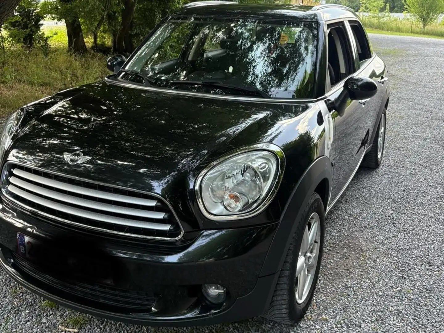 MINI Cooper D Countryman Mini Countryman 1.6 D Cooper ALL4 DPF Zwart - 1