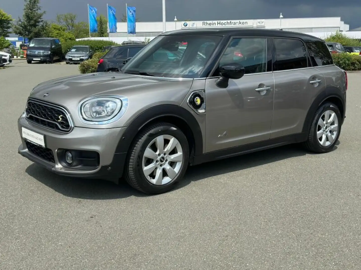MINI Cooper SE Countryman Cooper SE PHEV Countryman LED NAVI RFK PANO Argintiu - 2