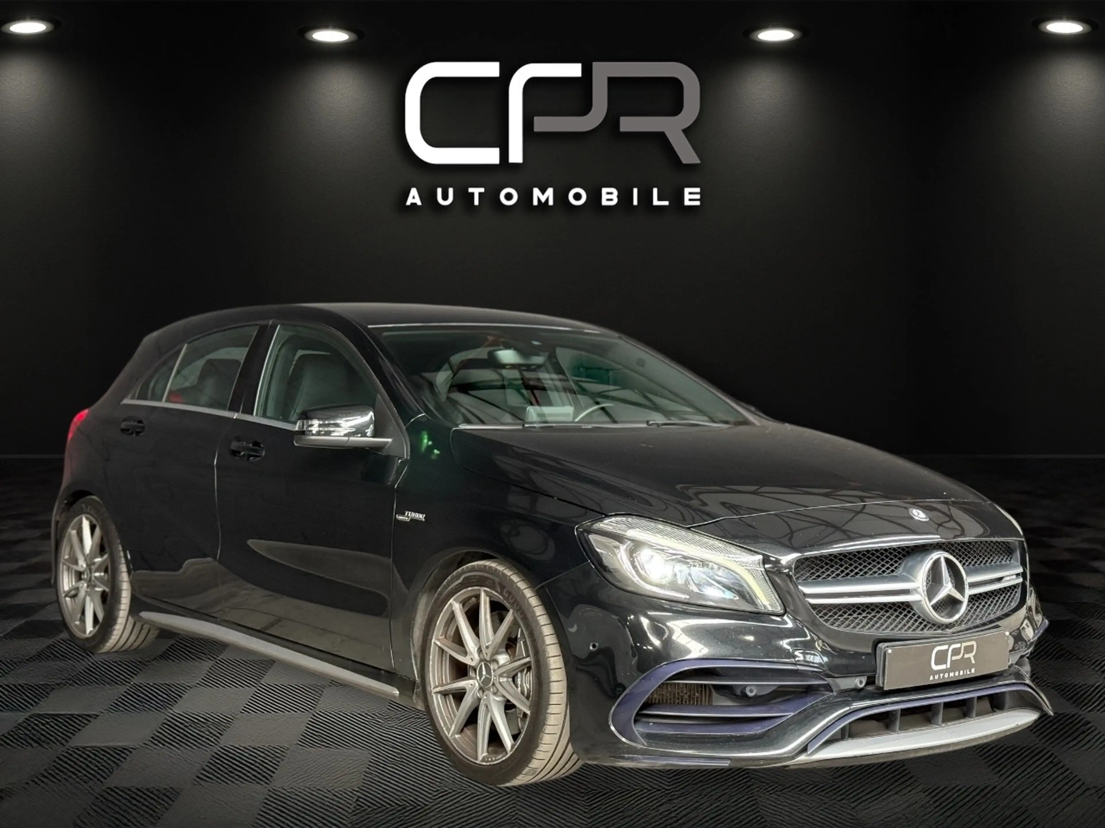 Mercedes-Benz A 45 AMG 4-Matic * FACELIFT * GPS * CLIM AUTO * RADAR AV/AR — photo 3