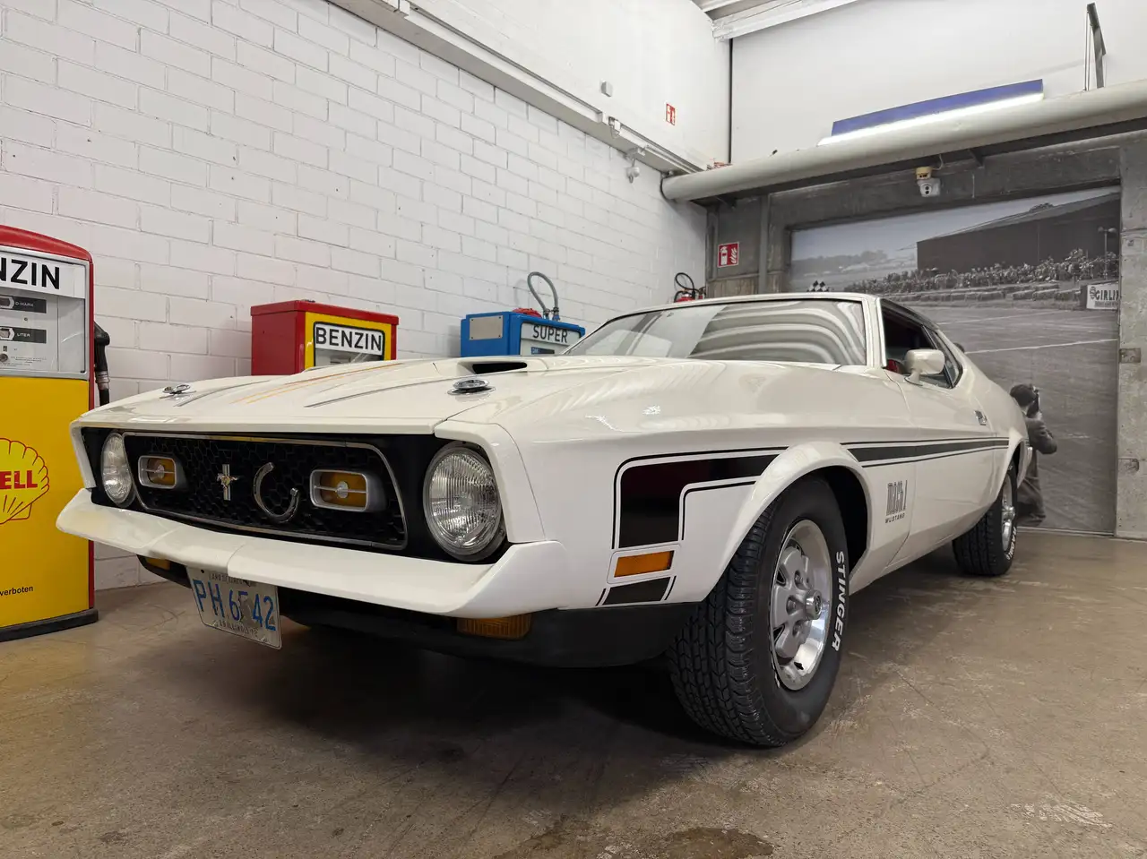 Ford Mustang Mach 1, foto 2