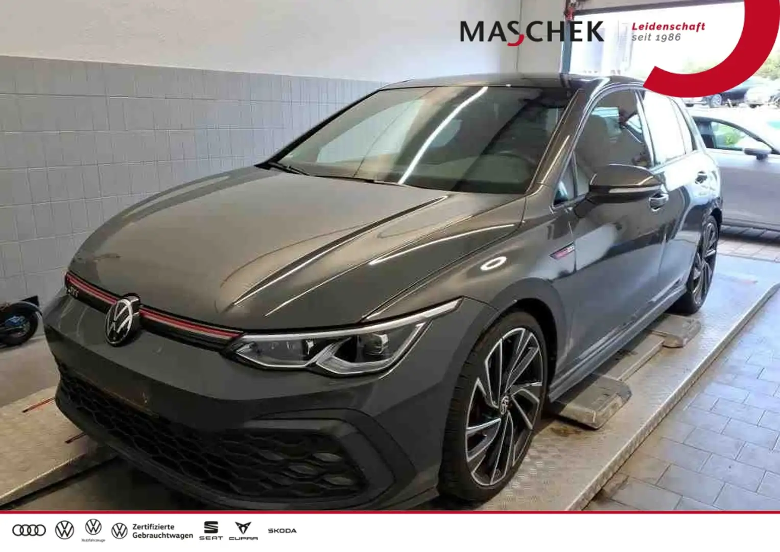 Volkswagen Golf GTI 2.0 TSI LED Pano RearView DAB Carplay Pano AUT LED Grau - 1