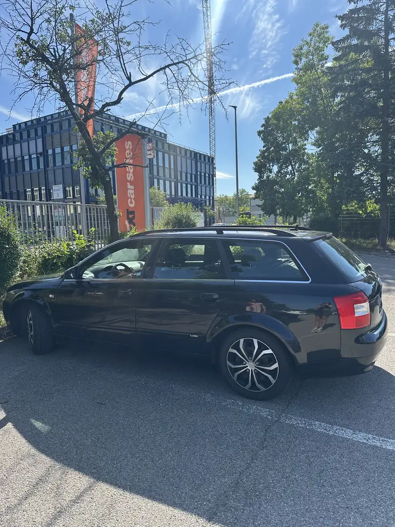 Audi A4 2.0 - 1