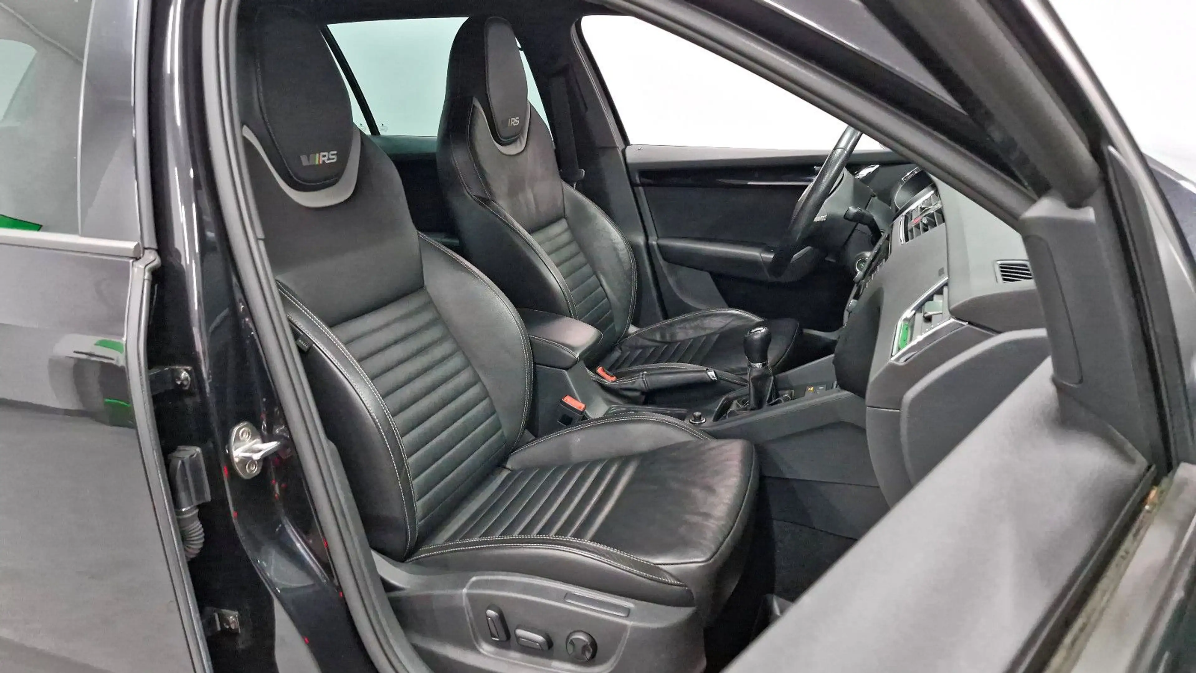 Skoda Octavia Combi RS — photo 5