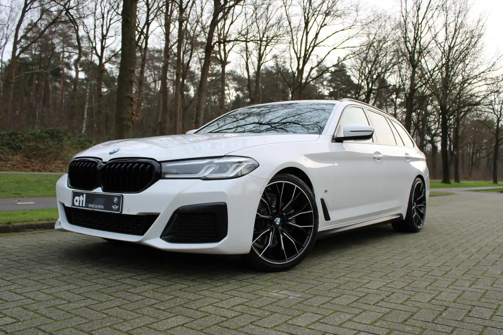BMW 520 5-serie Touring 520i STAGE 1: 252pk, M-sportpakket Wit - 2