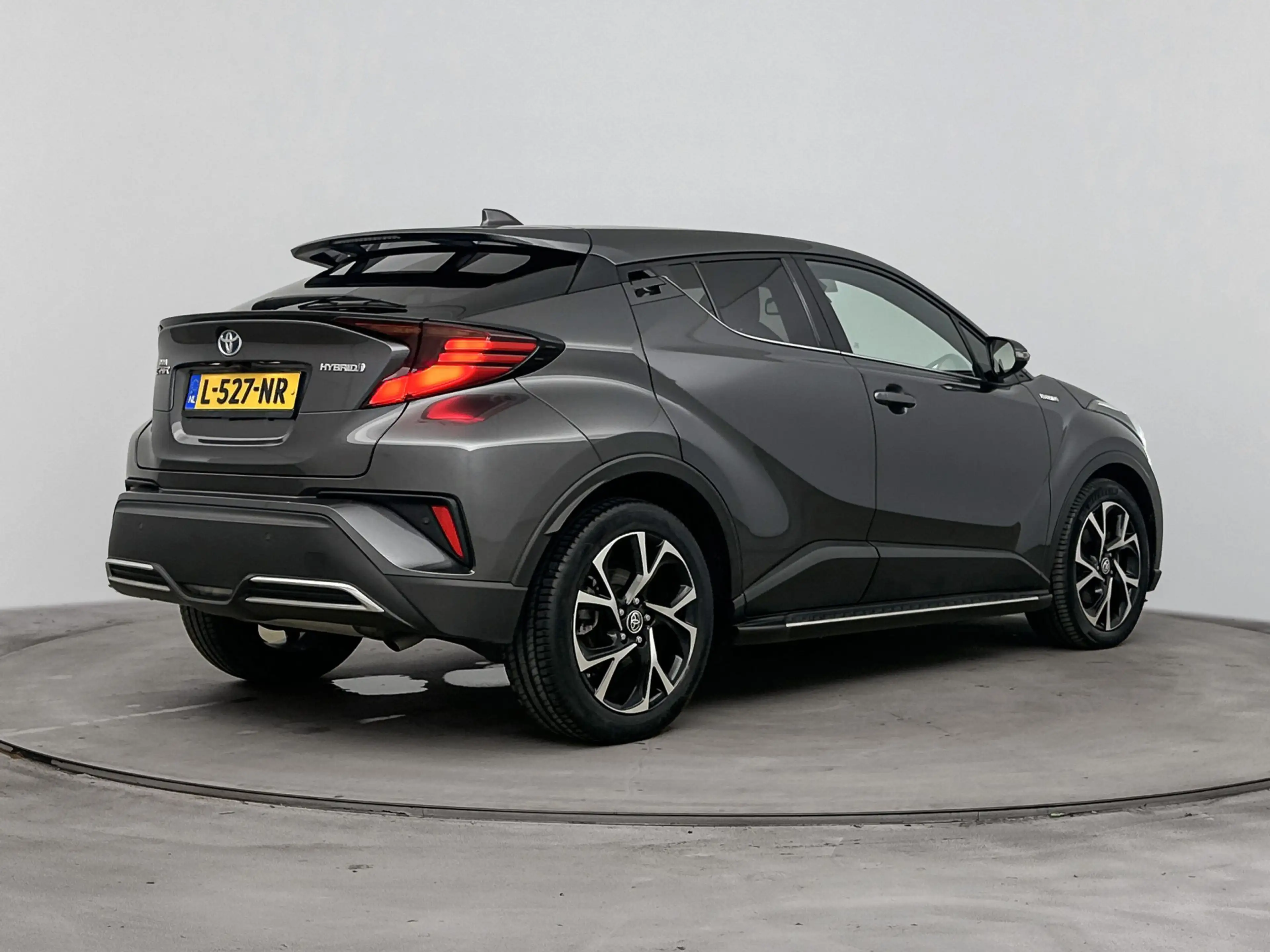 Toyota C-HR 2.0 Hybrid Style | Dealer onderhouden | LED PACK | — photo 2