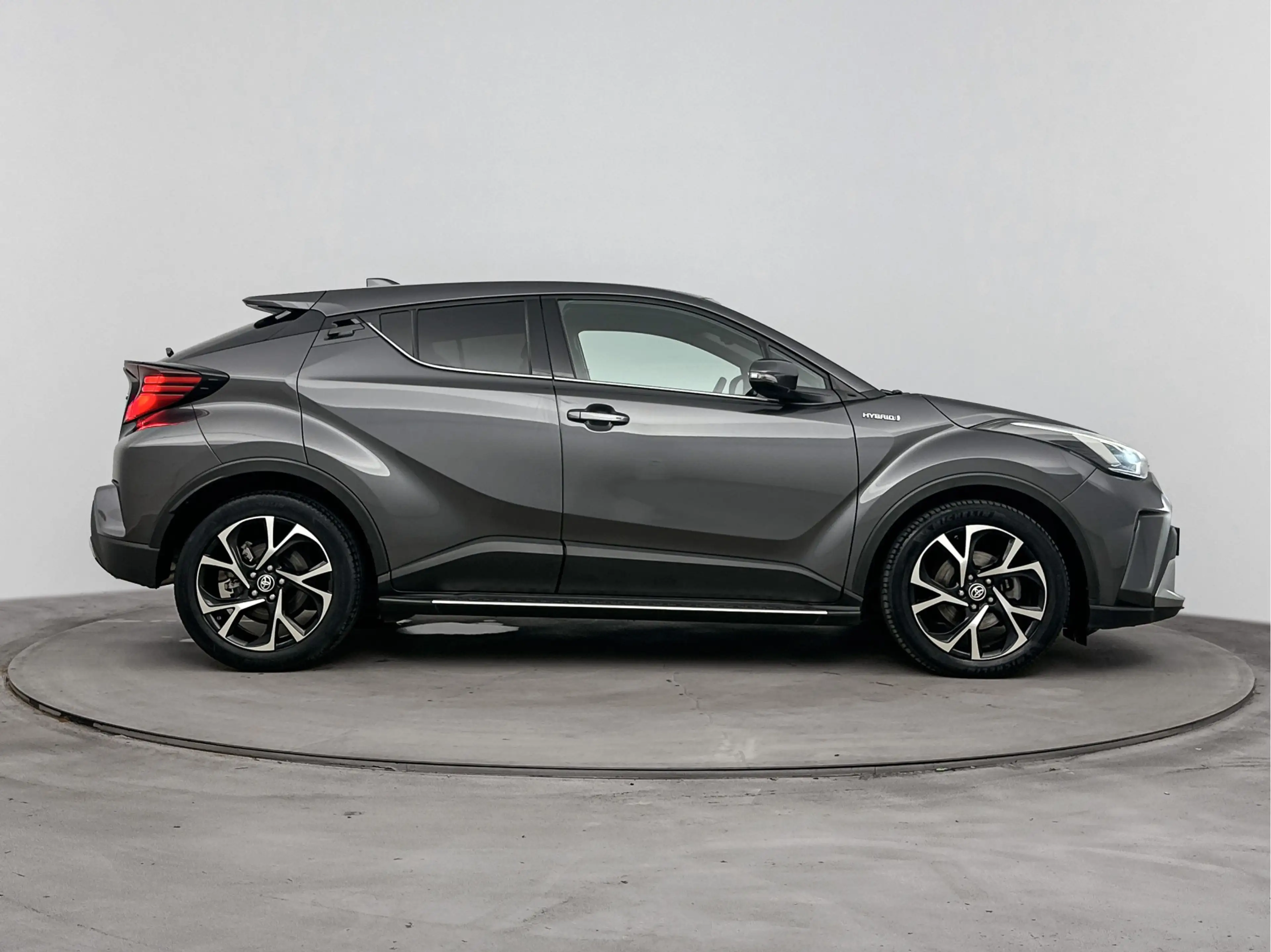 Toyota C-HR 2.0 Hybrid Style | Dealer onderhouden | LED PACK | — photo 13