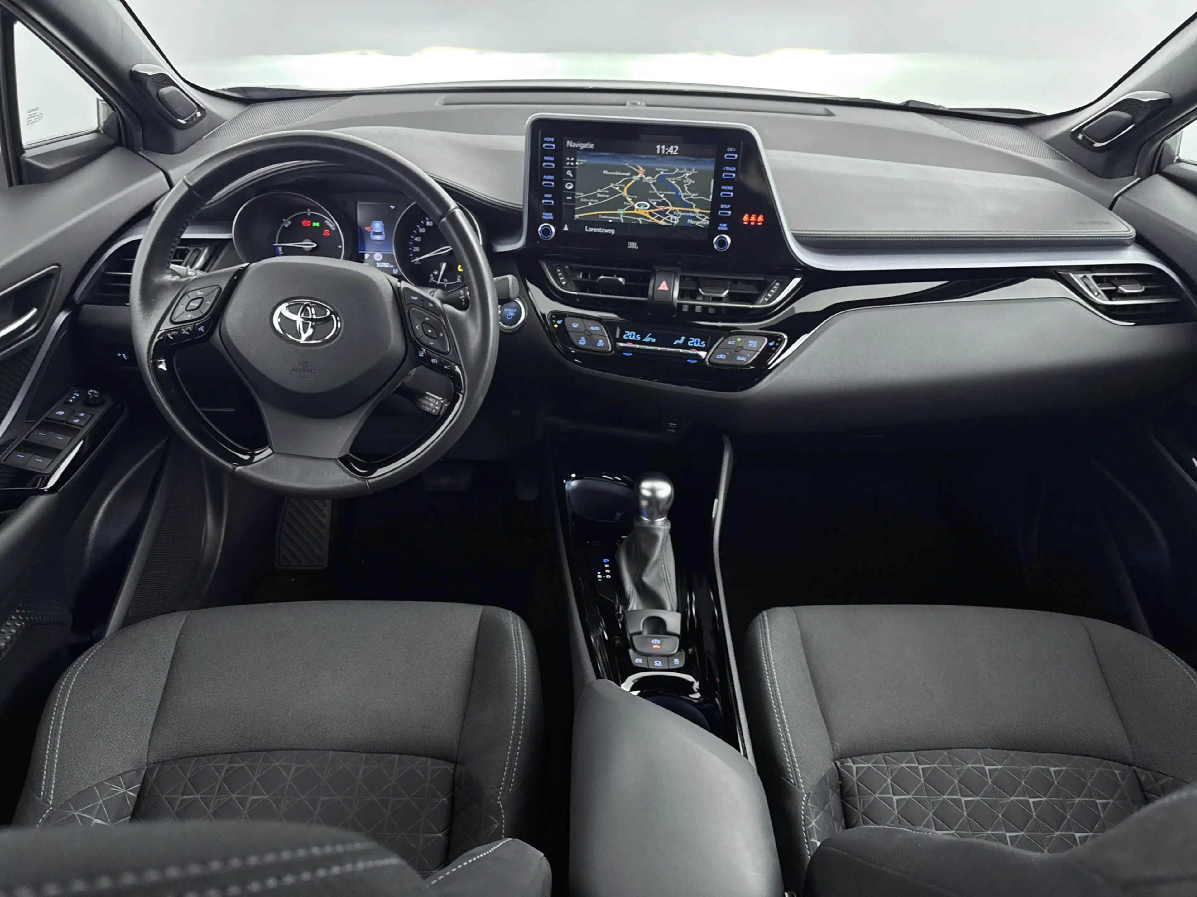 Toyota C-HR 2.0 Hybrid Style | Dealer onderhouden | LED PACK | — photo 4