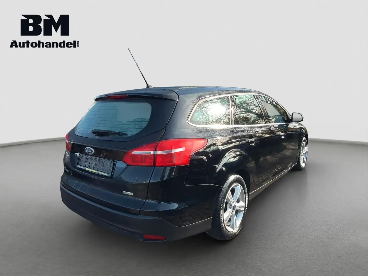 Ford Focus Kombi SHZ*KLIMA*ALU*Zahnriemen NEU* Noir - 2