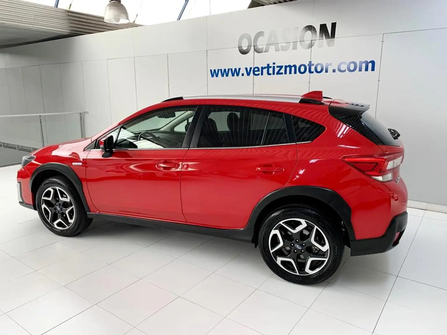 Subaru XV HYBRID EXECUTIVE PLUS 167CV Rojo - 2