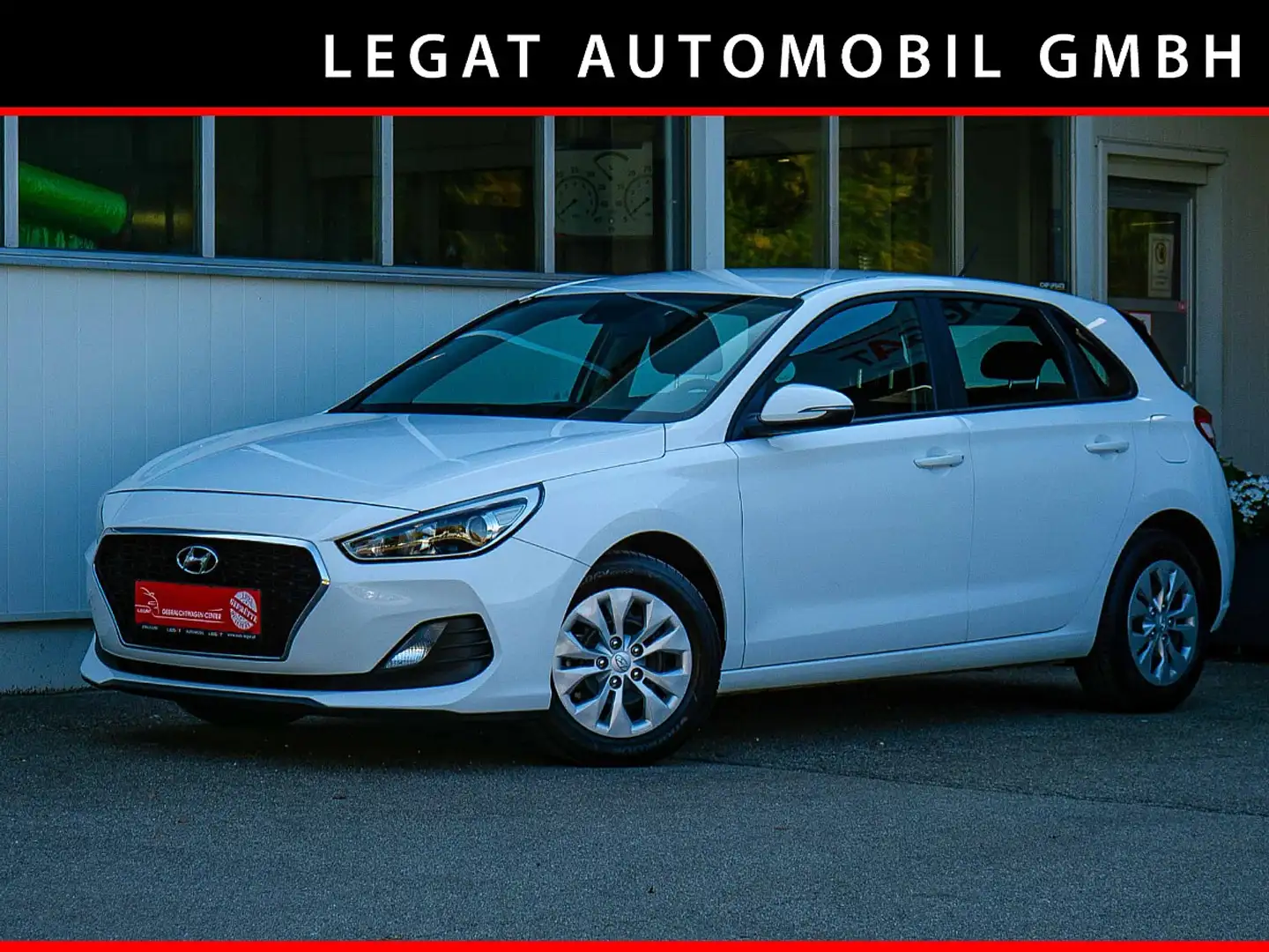 Hyundai i30 1,4 MPI GO! Blanc - 1