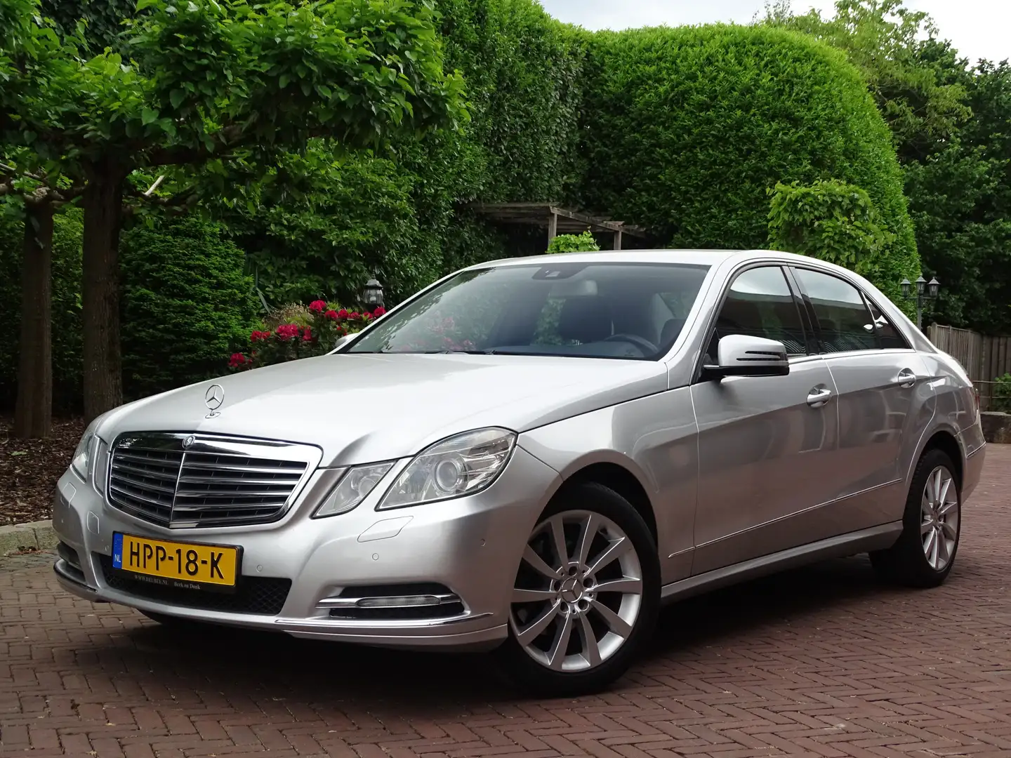 Mercedes-Benz E-klasse 2.2 CDI sedan weinig km, NAP i.z.g.st. Gris - 1
