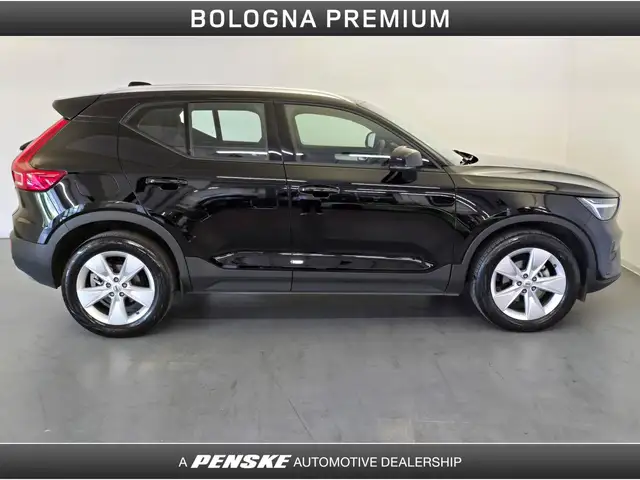 Volvo XC40 view 6