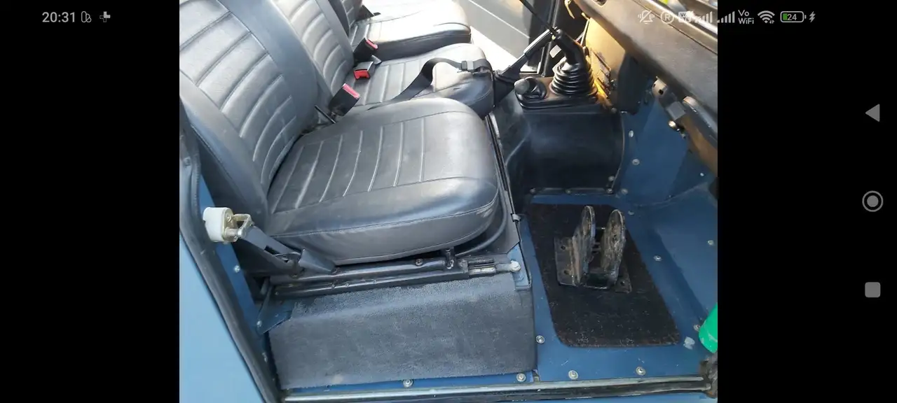 Land Rover Defender 110 3,5 V8, foto 6