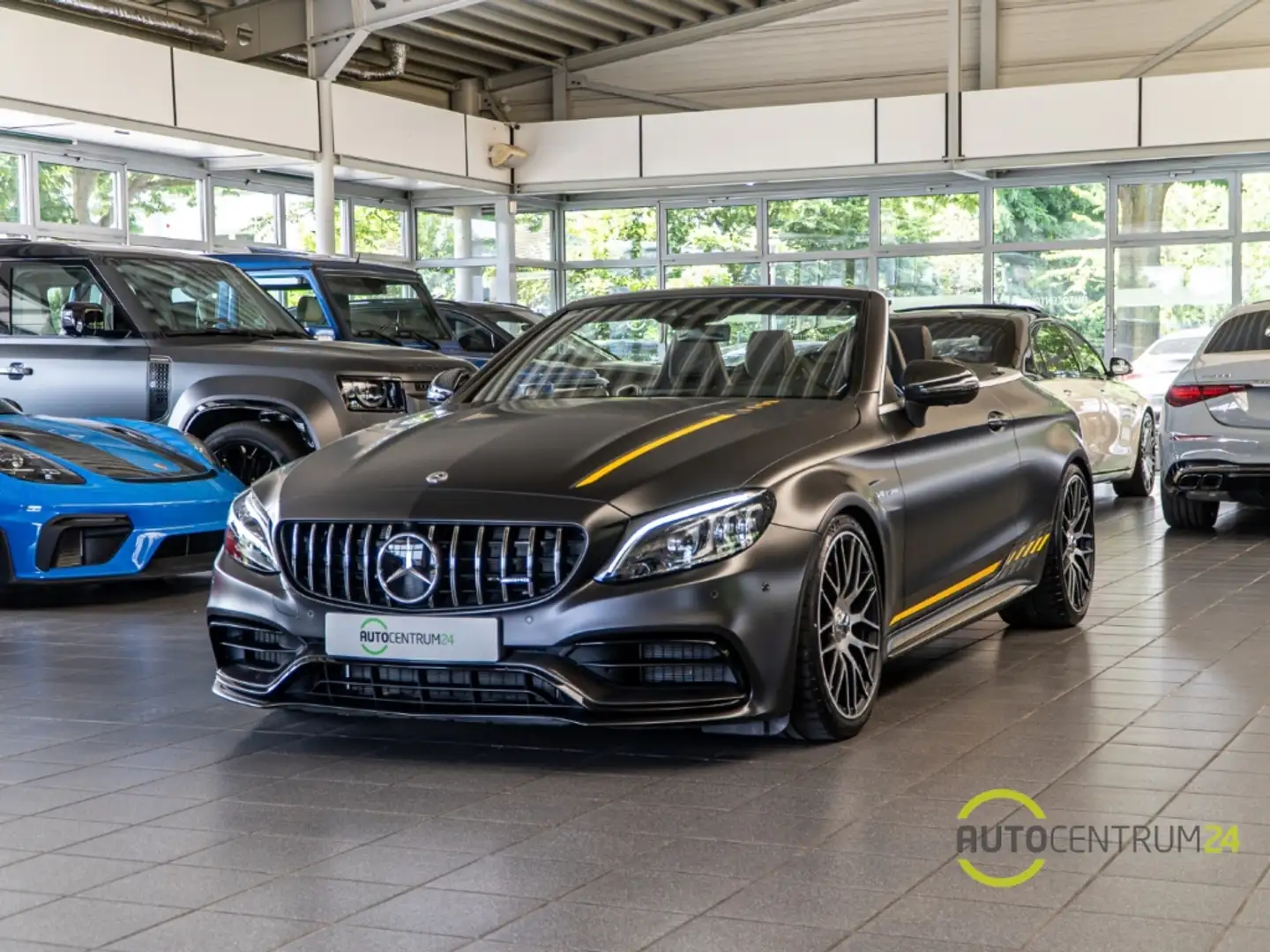 Mercedes-Benz C 63 AMG FINAL EDITION 1 of 499 Cabrio Gri - 2