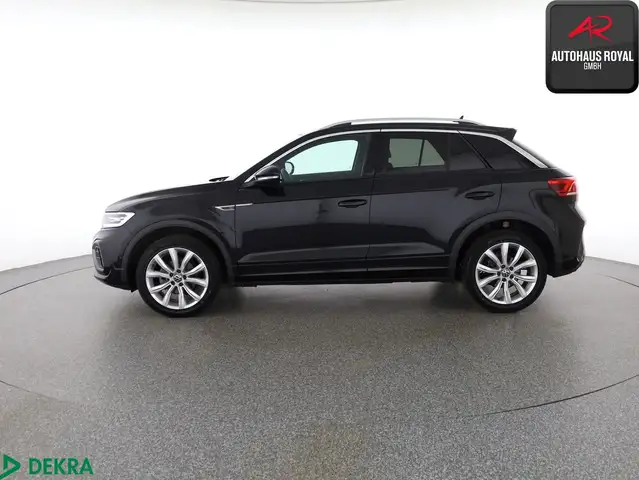 Volkswagen T-Roc view 2