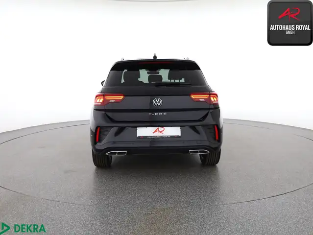 Volkswagen T-Roc view 4