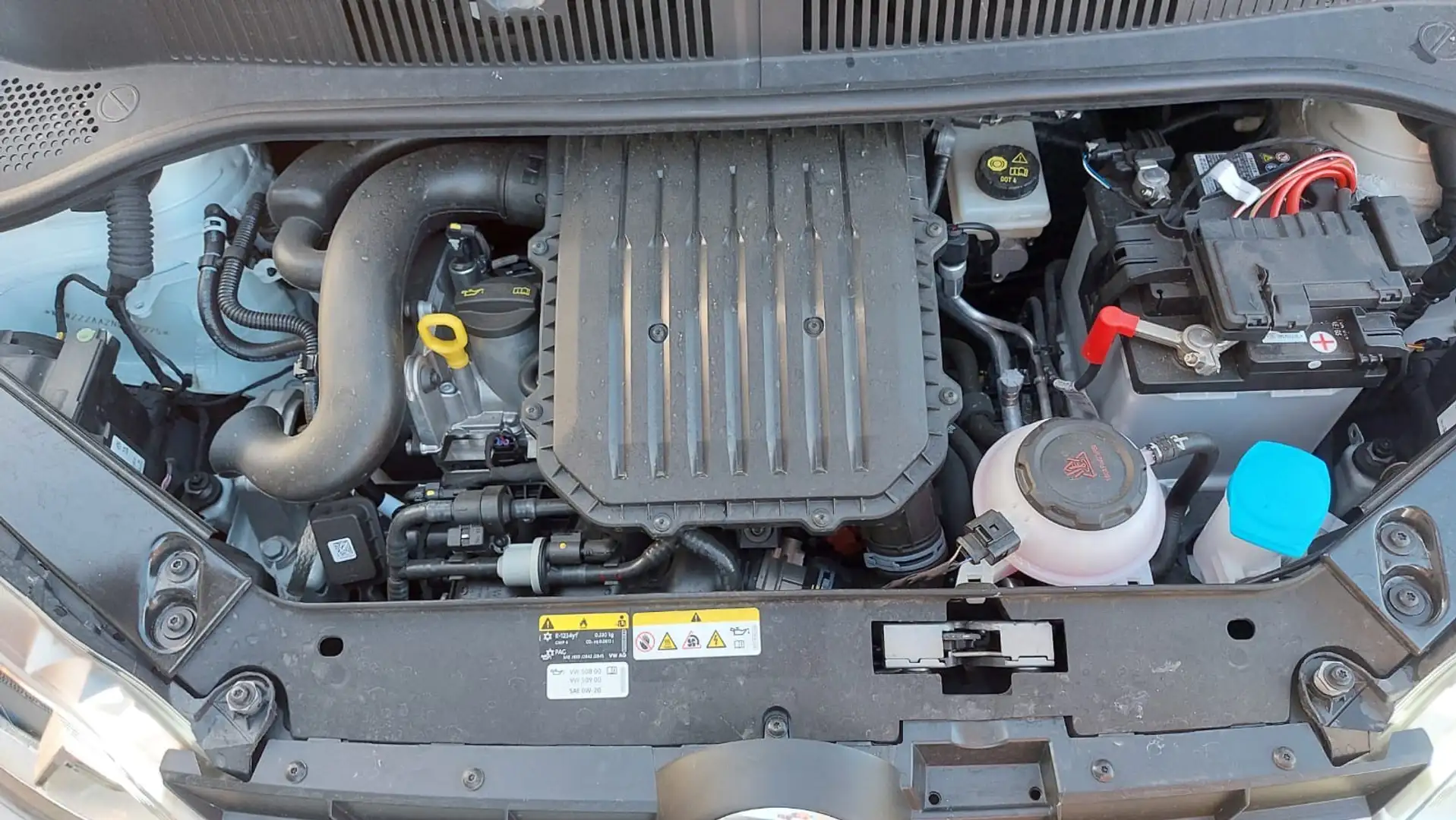 Volkswagen up! 5p 1.0 Move 60cv my20 - 1