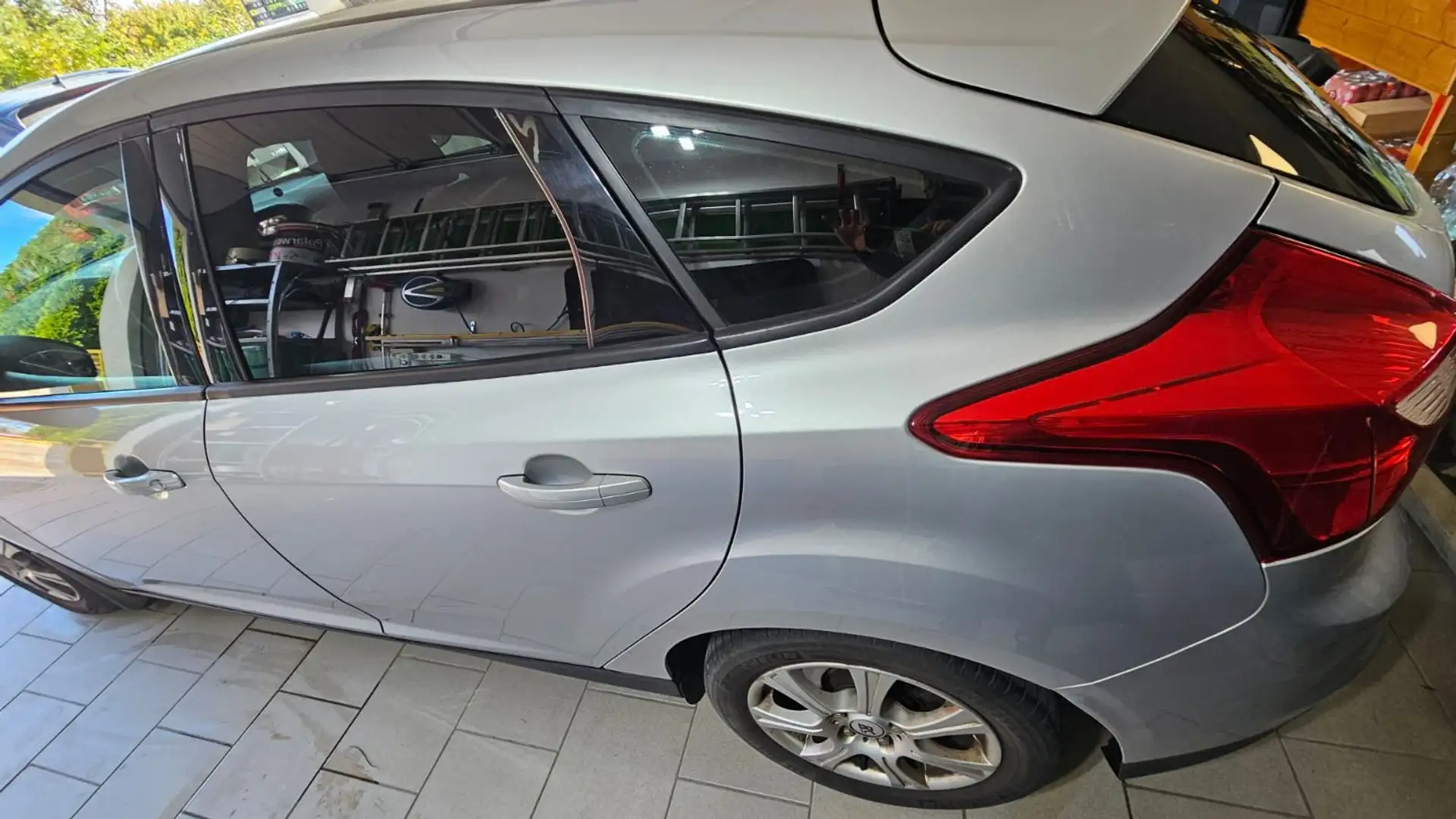 Ford Focus Focus Trend 1,6 TDCi DPF Trend Silber - 2