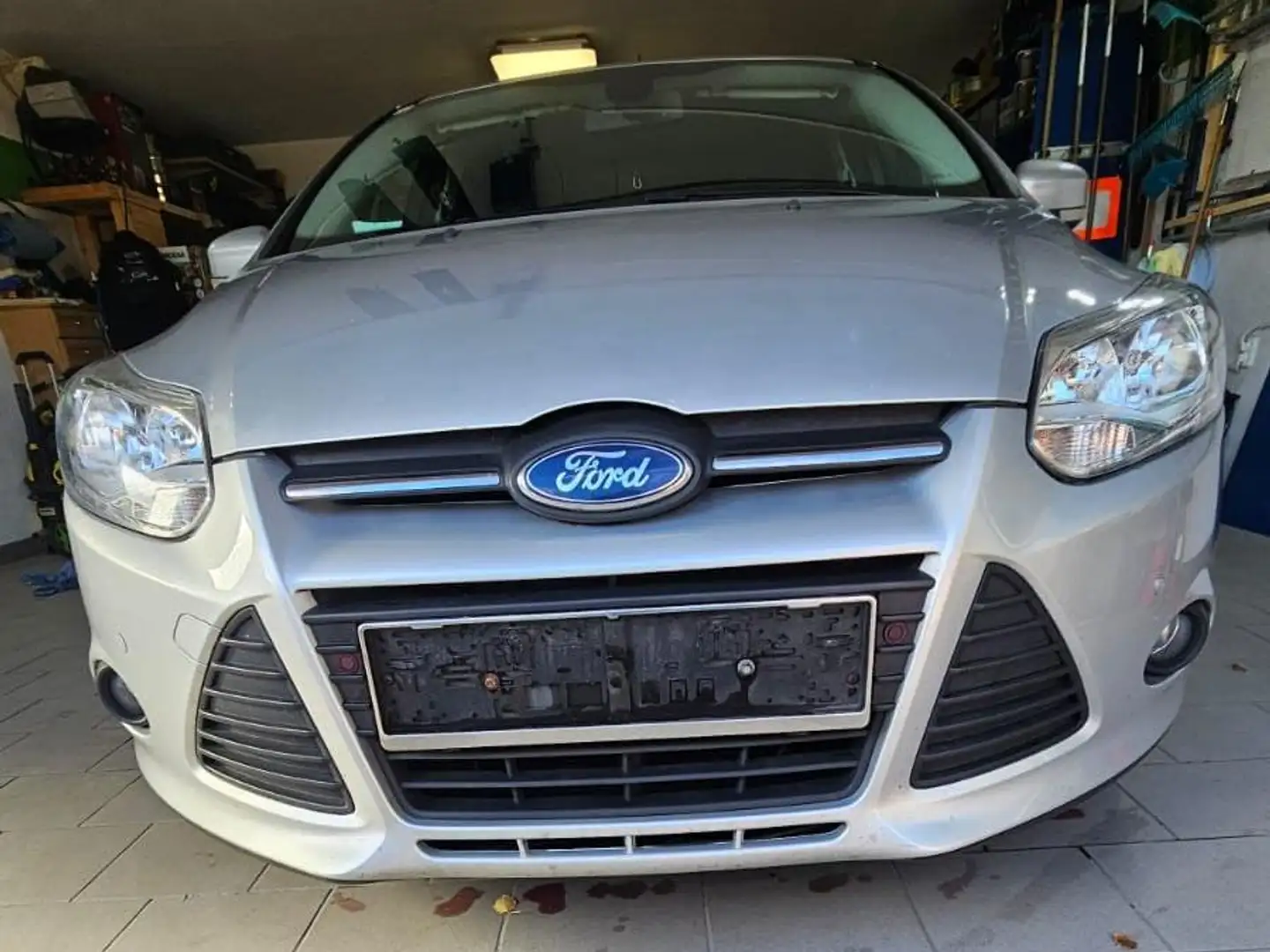 Ford Focus Focus Trend 1,6 TDCi DPF Trend Silber - 1