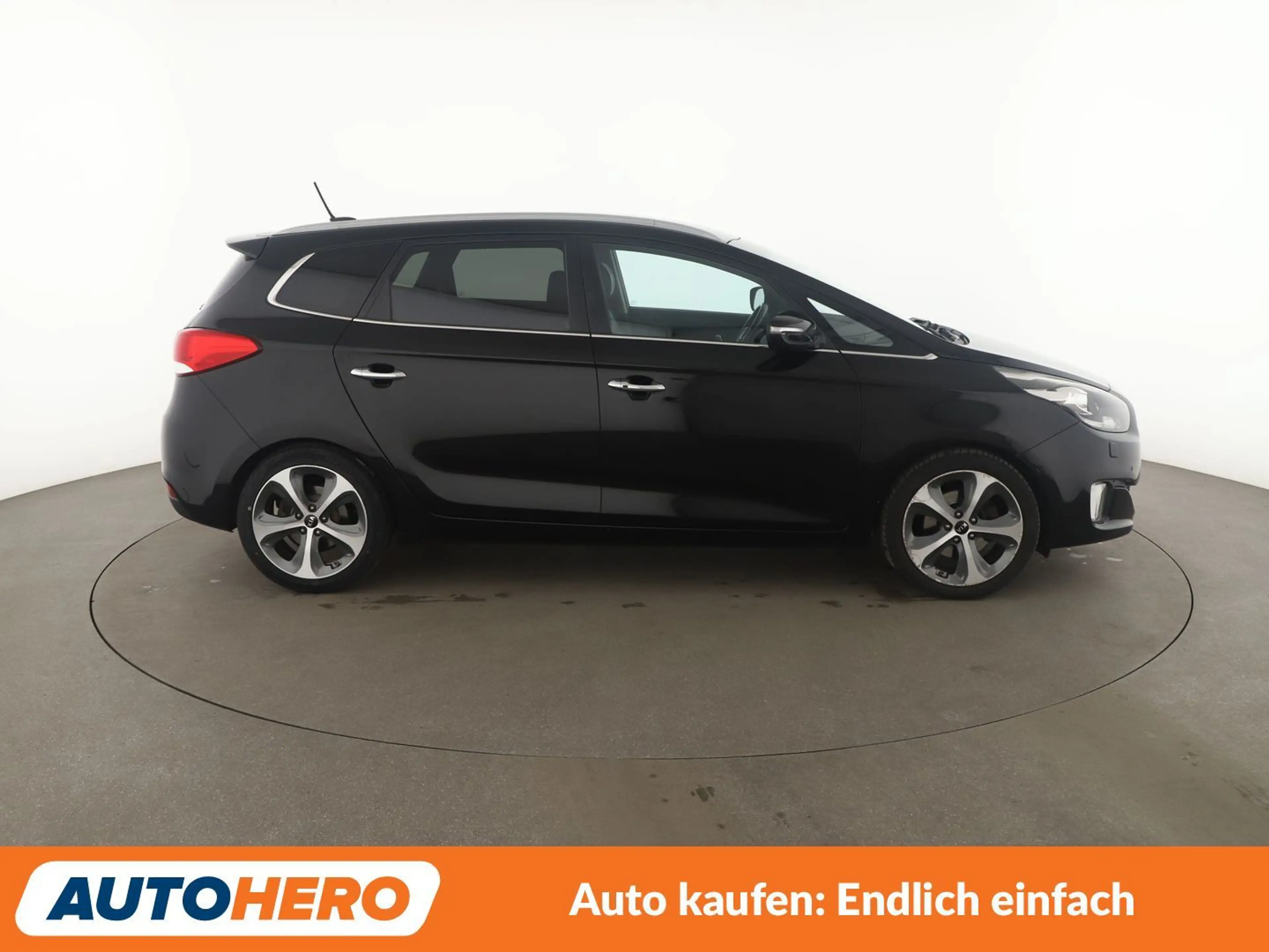 Kia Carens 1.7 CRDi Spirit*NAVI*TEMPO*CAM*PDC*SHZ*KLIMA* — photo 7