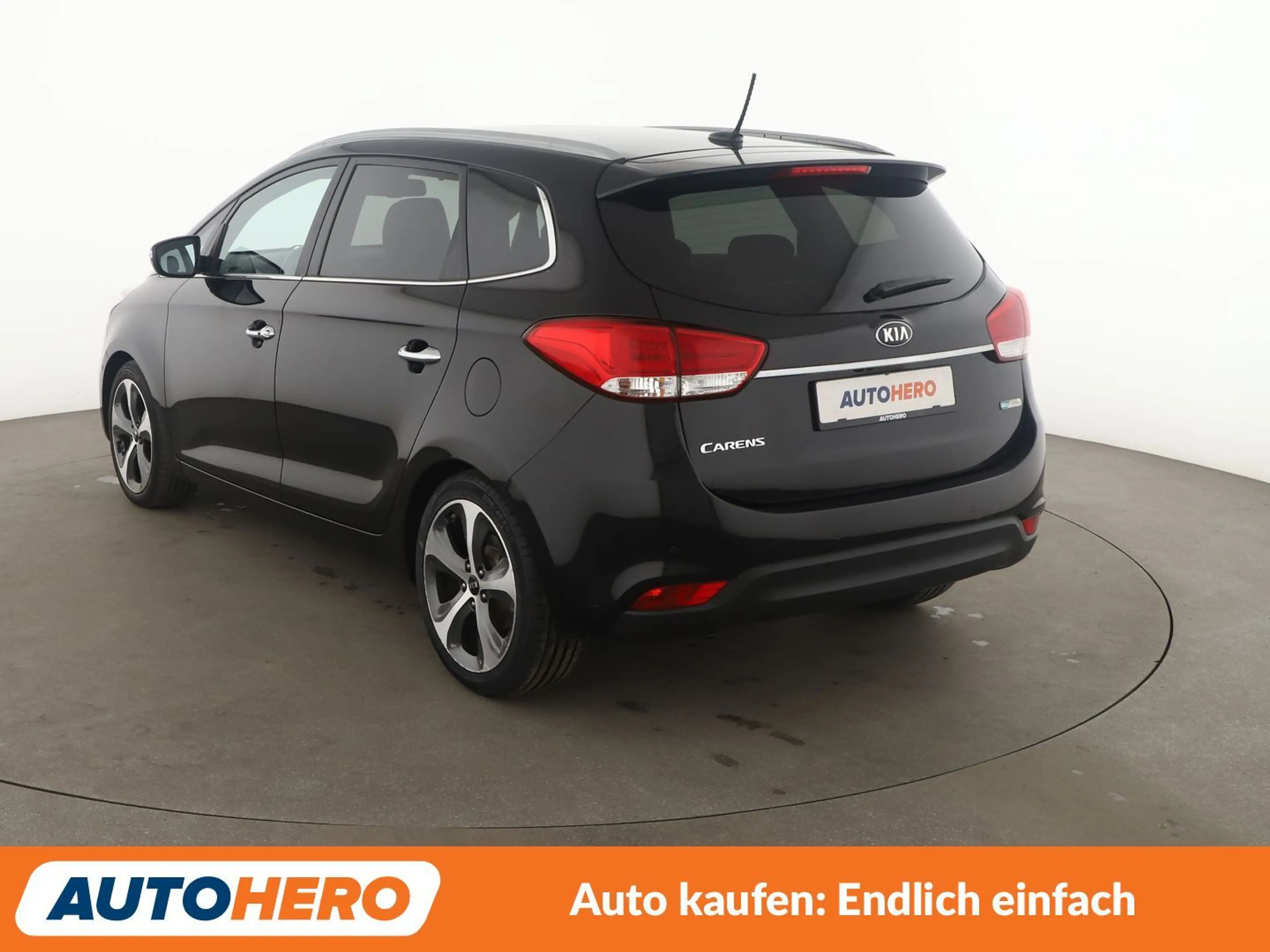 Kia Carens 1.7 CRDi Spirit*NAVI*TEMPO*CAM*PDC*SHZ*KLIMA* — photo 4