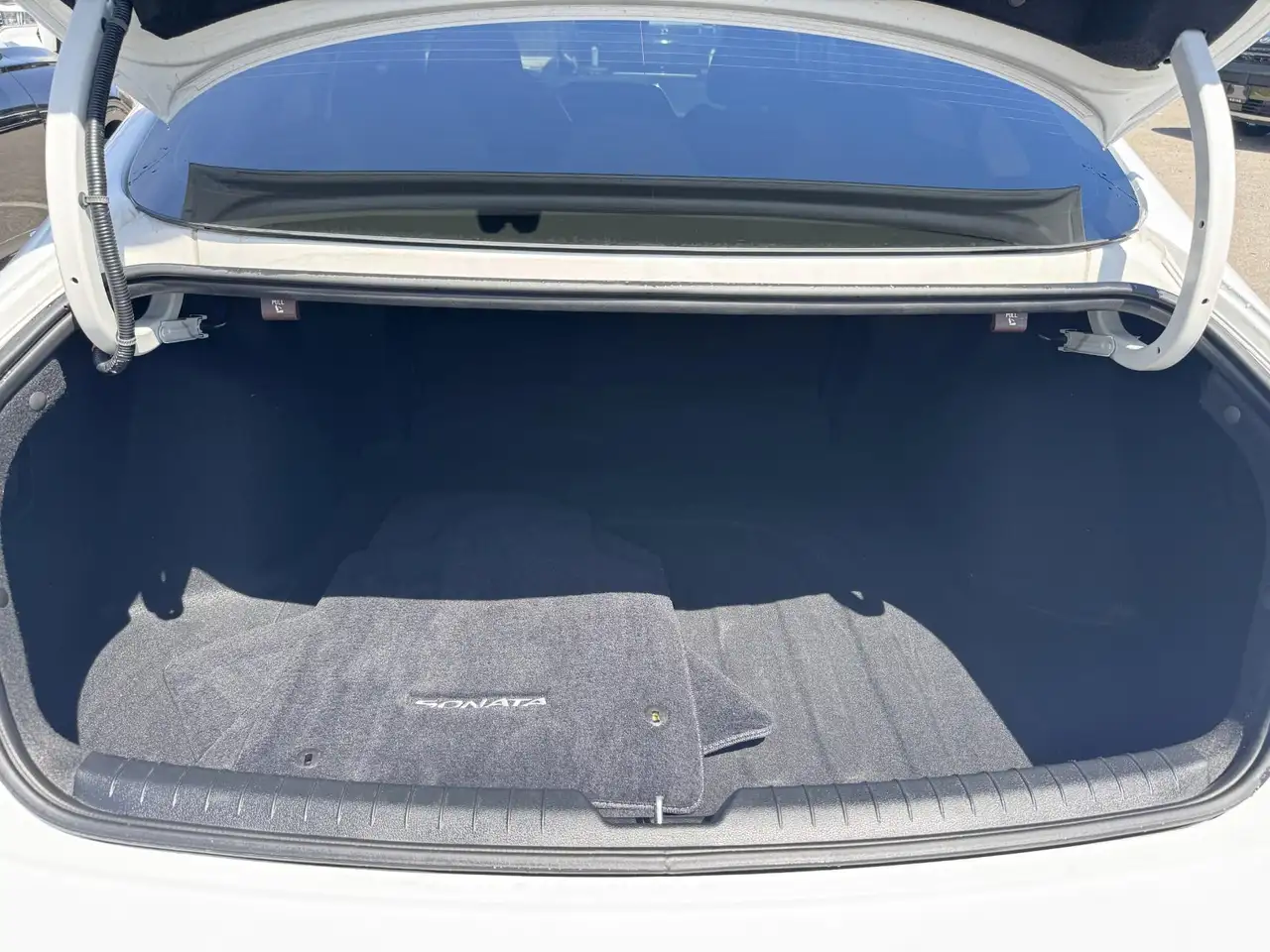 Hyundai SONATA снимка Hyundai SONATA