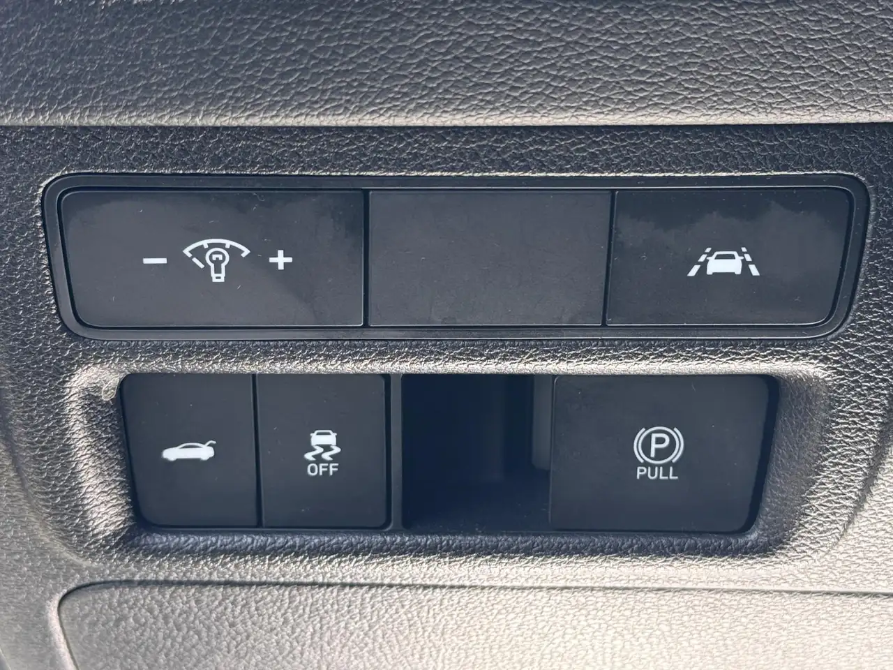 Hyundai SONATA снимка Hyundai SONATA